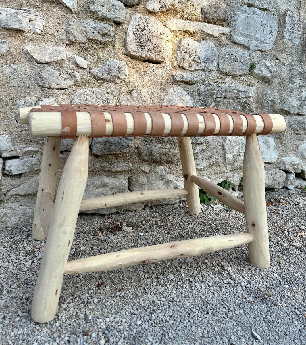 Banc en cuir - pieds évasés - Mamie bohémeBanc en cuir - pieds évasés