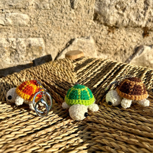 Porte clé tortue en crochet - Mamie bohémePorte clé tortue en crochet