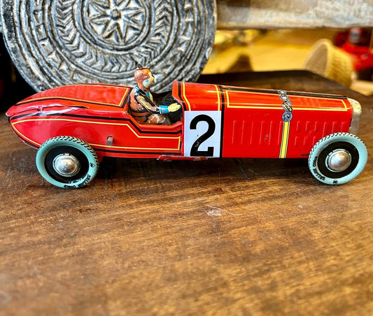 Voiture rouge N°2 - Mamie bohémeVoiture rouge N°2